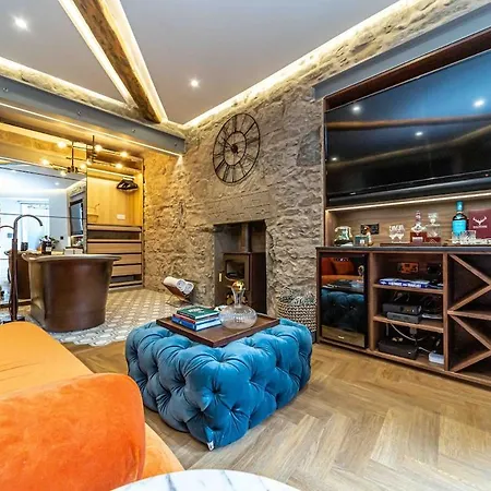 Апартаменты Canon Cave