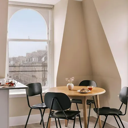 Sonder By Marriott Bonvoy Royal Garden New Town Edinburgh