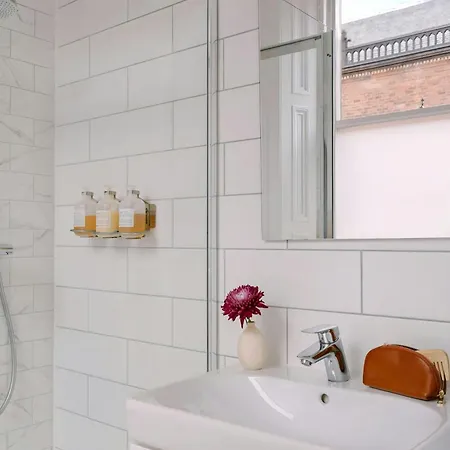 Sonder By Marriott Bonvoy Royal Garden New Town Lejlighedshotel Edinburgh