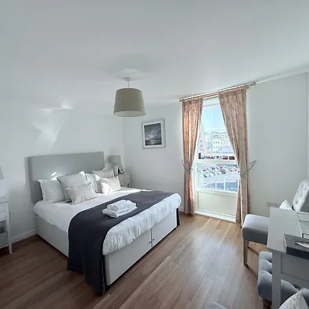 Haven In New Town-2 Bedrooms, 2 Bathrooms Daire Edinburgh