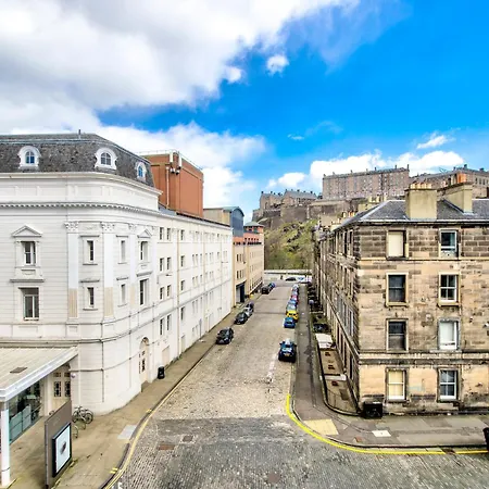 Grindlay St - Fantastic 2br In Theatre District