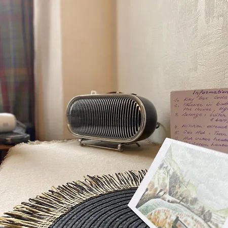 1 Bed Flat Near Castle * エディンバラ