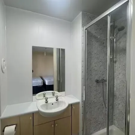 아파트 New Town Retreat By Leath Walk- Free Parking *