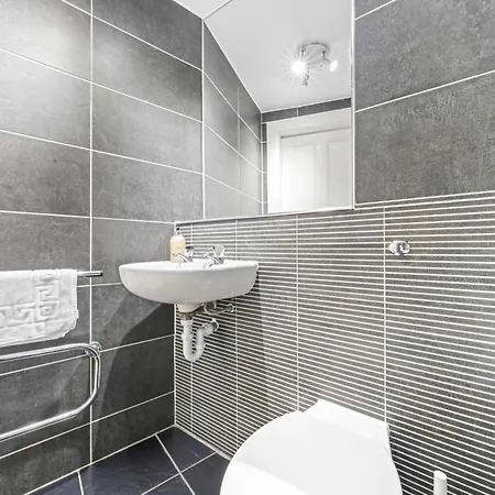 Hope Park 3 Bedroom - Διαμέρισμα *