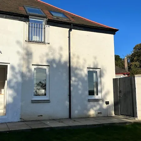 Appartement Self-contained Ground Level With Hill View *