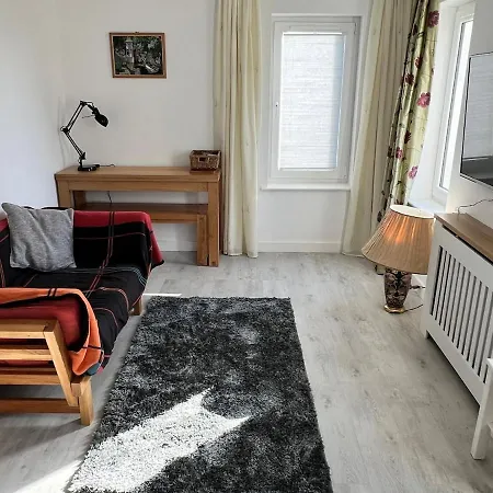 شقة Self-contained Ground Level With Hill View *
