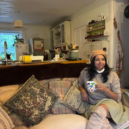 Charming For Share ,private Double , Fast Fibre Optik Int, Free Parking, Garden *