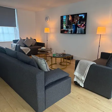 Squarezzz - Group Aparthotel