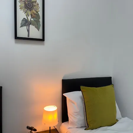 Squarezzz - Group Hotel apartamentowy *