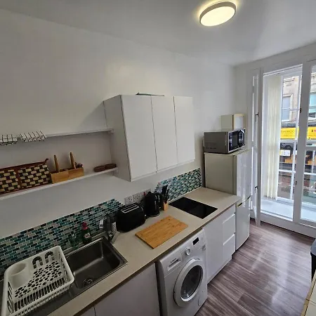 Flat In Old Town - Amazing Location דירה אדינבורו