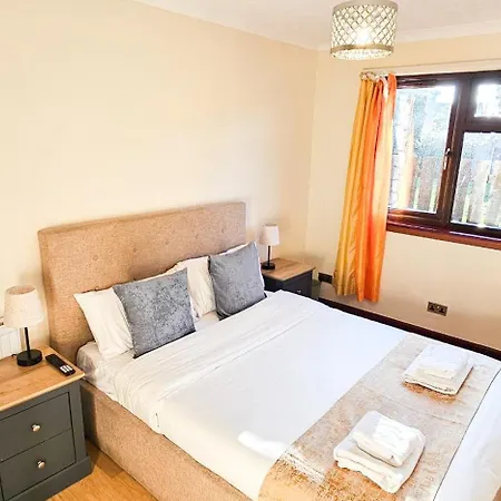 Duddingston 9 Bedroom House - Edinburgh