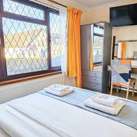 בית נופש Duddingston 9 Bedroom House - *