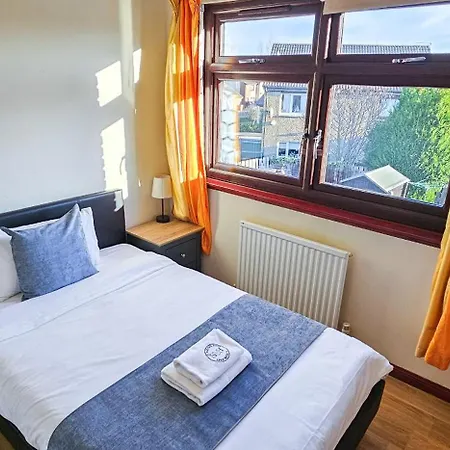 度假居 Duddingston 9 Bedroom House -