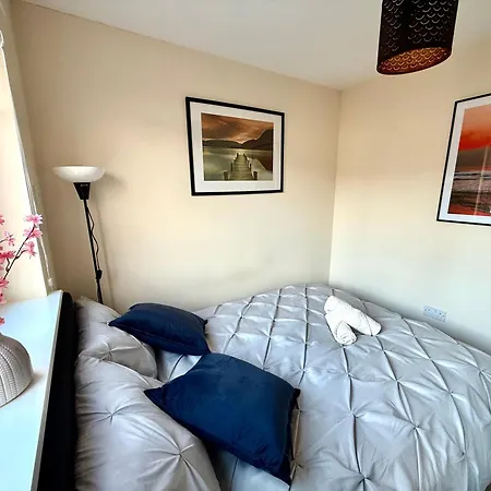 Torwood Townhouse - Superfast Wifi, Contractor Friendly With Free Parking Edynburg
