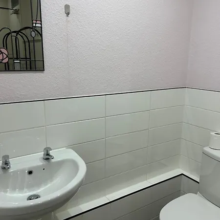 Central, Cafe Society Around The Corner, Barony Street Daire *