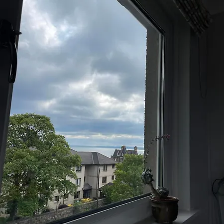 Apartament Mid-century Gem Steps From The Edynburg