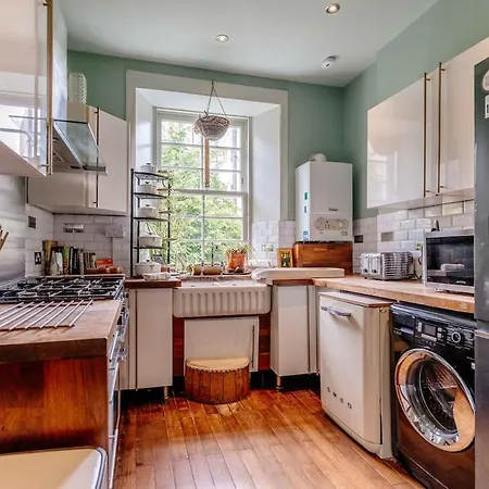 Craig S Lair Boho Jungle إدنبرة