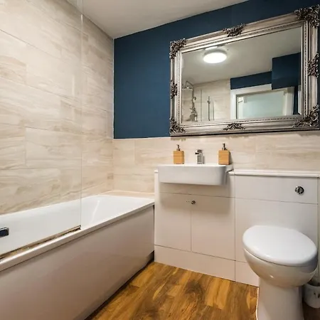 Tatil Evi Modern Holyrood Family Retreat *