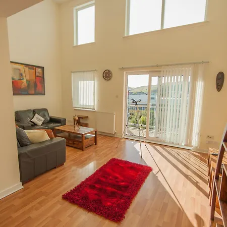 Апартаменты Central Edinburgh Apartment By The Castle *