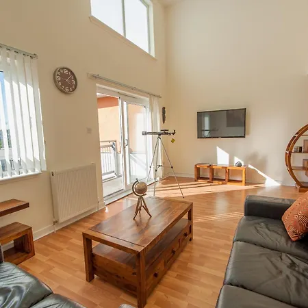 Central Edinburgh Apartment By The Castle Эдинбург