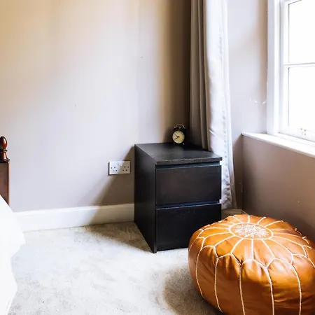 Apartamento Homely 3 Bedroom In The Heart Of Edimburgo