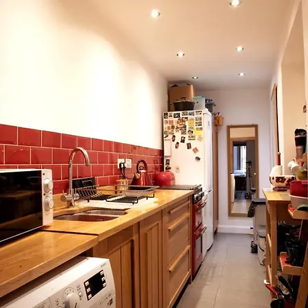 Apartmán Elegant & Sunny 2bd Basement Stay, Edinburgh! *