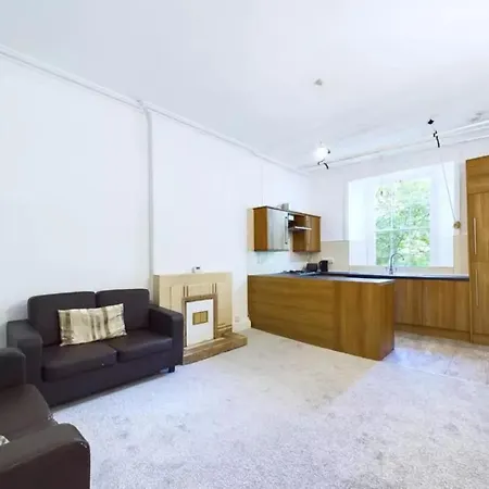 Apartment Montagues Luxury Victorian - Fast Wifi &