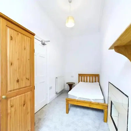 Montagues Luxury Victorian - Fast Wifi &