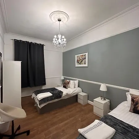 Apartment Dalkeith Road