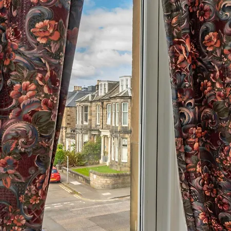 בית הארחה The Gifford