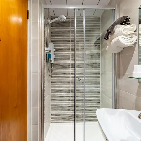 The Gifford אדינבורו