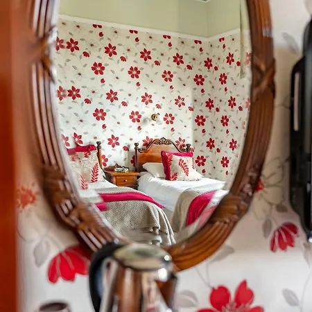 The Gifford אדינבורו