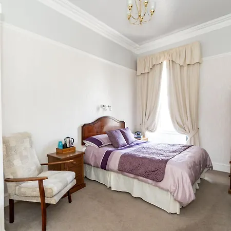 The Gifford Edinburgh