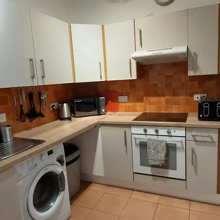 Lauriston Place - Spacious 2 Bedroom إدنبرة