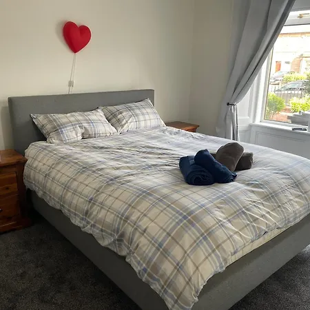 Daire Entire Victorian House 2br - 4 Guests