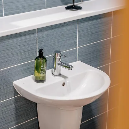 Charming 3-bed Free Parking West End 公寓 爱丁堡