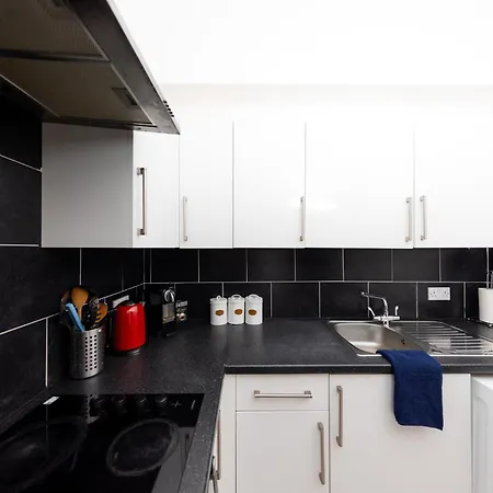 Central Edinburgh Apartment By The Castle Апартаменты *