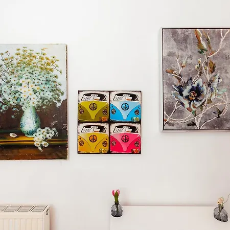 Central Edinburgh Apartment By The Castle * Эдинбург