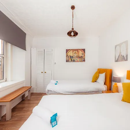 Central Edinburgh Apartment By The Castle Эдинбург