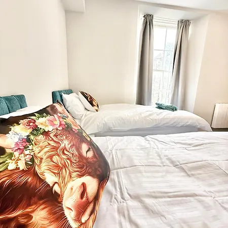 3rd Floor 2 Bedrooms Flat In Old Town Of *