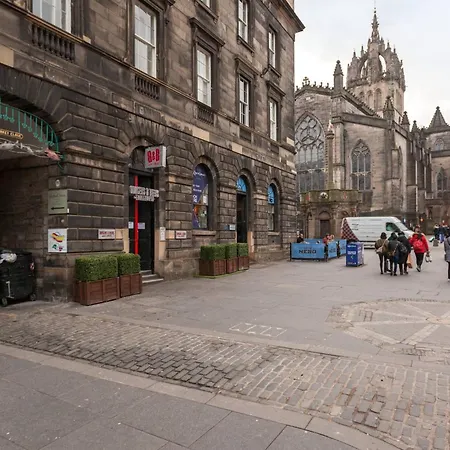 Apartament Walk Everywhere -top Rated Flat On The Royal Mile. Edynburg