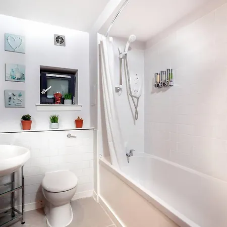 Walk Everywhere -top Rated Flat On The Royal Mile. * Edimburgo