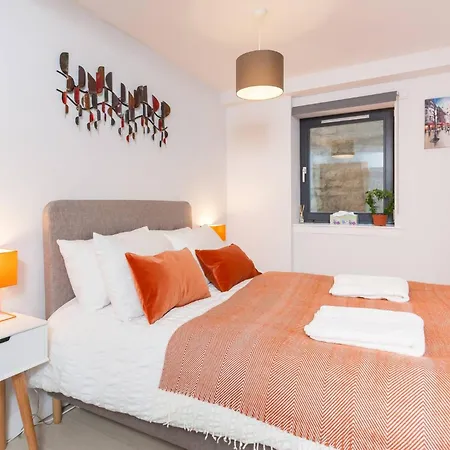 Apartament Walk Everywhere -top Rated Flat On The Royal Mile. Edynburg
