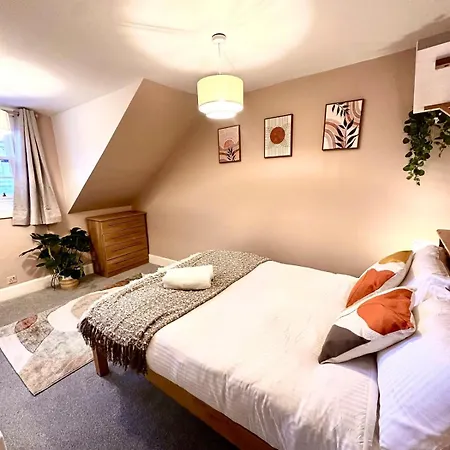 Duplex - Centre 4-bed Retreat Daire