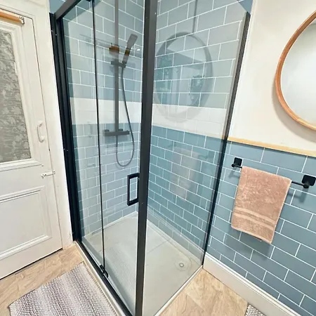 Daire Duplex - Centre 4-bed Retreat *