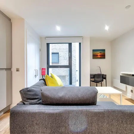 Lovely 1-bedroom Unit Near Castle Lejlighed