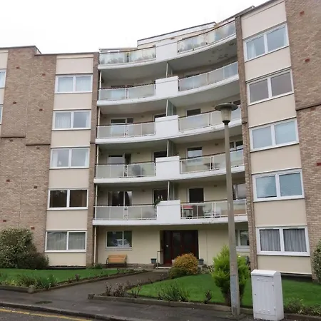 Family-friendly Flat Walkable From Princess Street Appartamento *