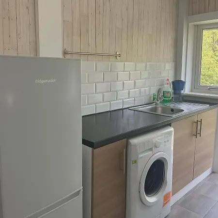 Lägenhet Cozy 2br Flat Near Centre Free Parking Fast Wifi