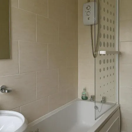 Cozy 2br Flat Near Centre Free Parking Fast Wifi * Edinburg