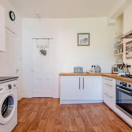 Apartment Coastal 1 Bed Steps To Free Park Edinburgh